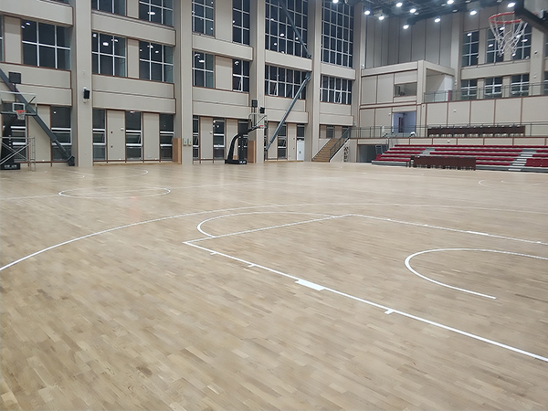 木地板籃球場是用什么材質的地板裝成？你了解多少呢？
