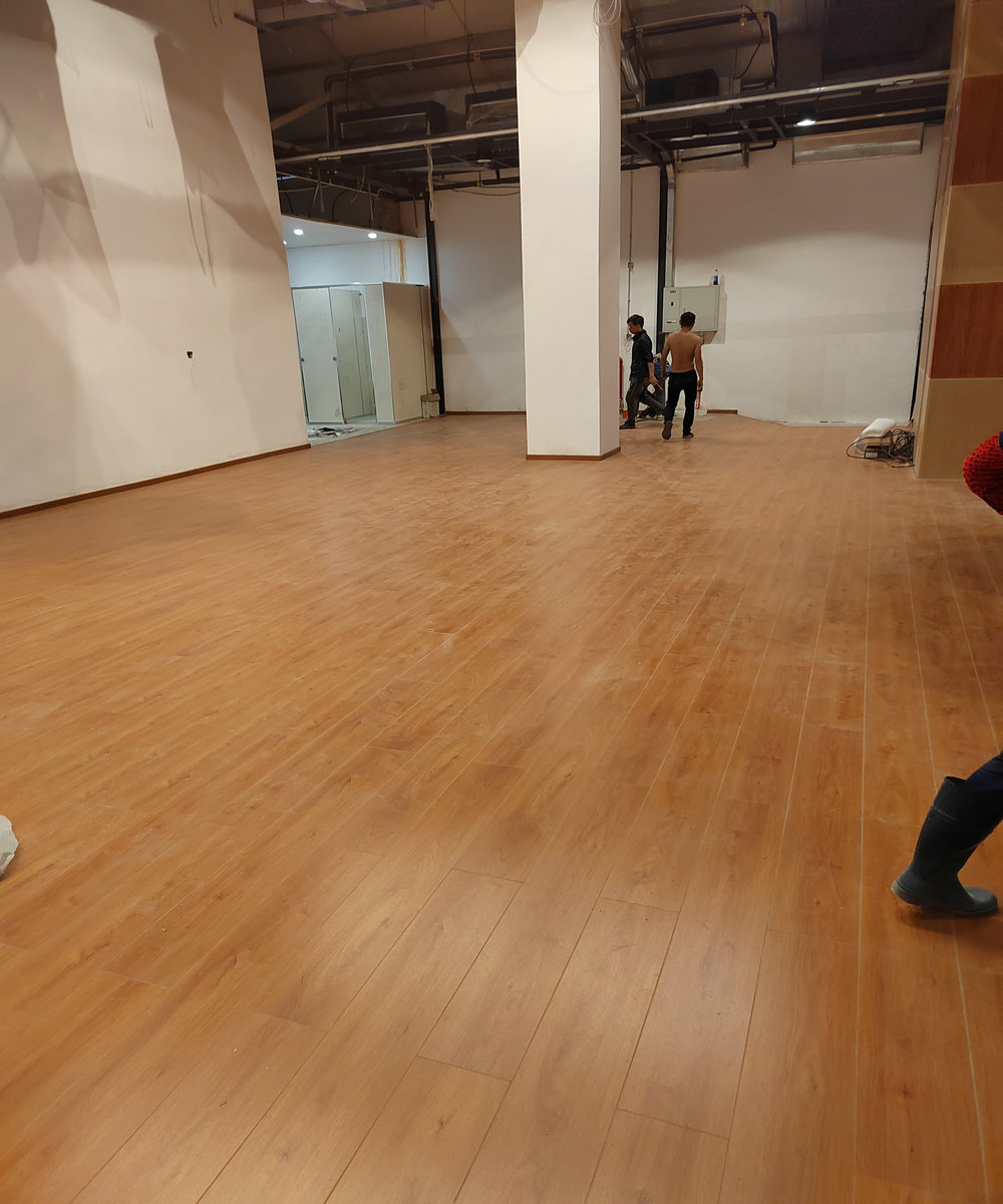 運(yùn)動(dòng)木地板多少錢(qián)一平方