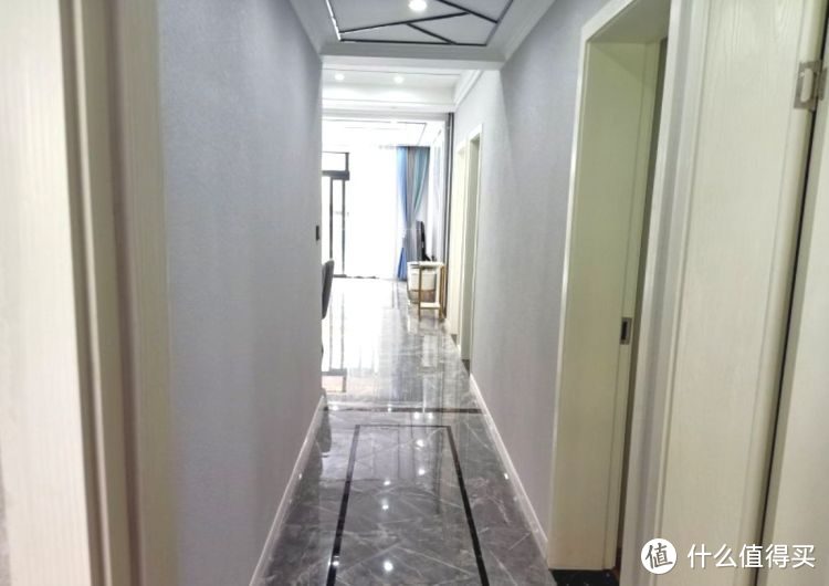 119㎡現(xiàn)代簡約三居室，20萬全包給熟人裝修，還沒開始入住先曬曬