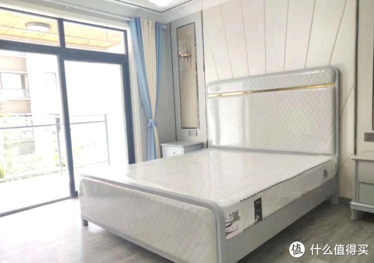 119㎡現(xiàn)代簡約三居室，20萬全包給熟人裝修，還沒開始入住先曬曬