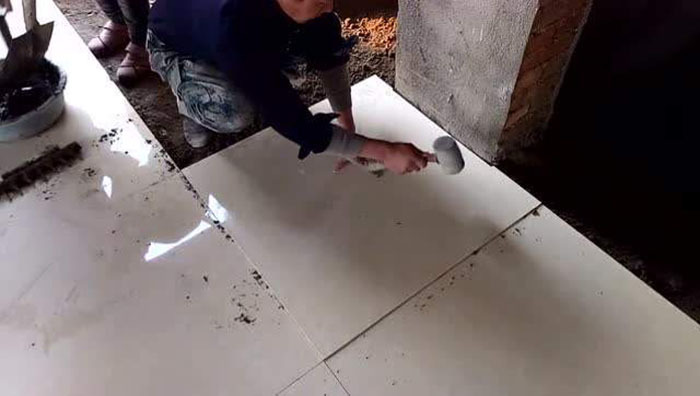 房屋大門口設(shè)計_鄭州趕集網(wǎng)裝修房屋置頂廣告收費(fèi)_房屋裝修設(shè)計