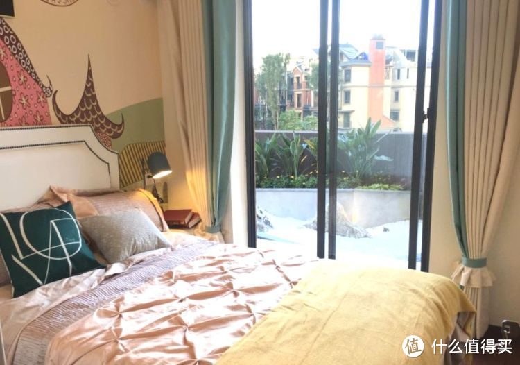 ?買低樓層82㎡新房，花25萬裝修，主要就為了這100㎡豪華大露臺(tái)