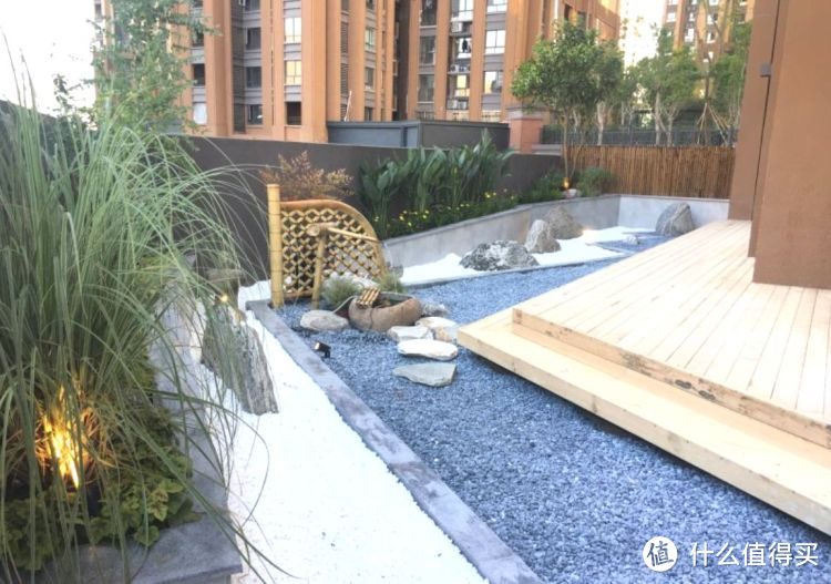 ?買低樓層82㎡新房，花25萬裝修，主要就為了這100㎡豪華大露臺(tái)