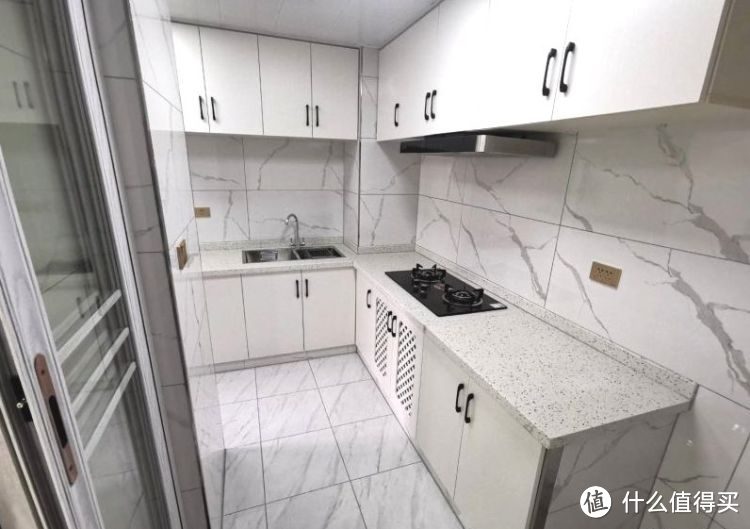 買不起別墅可以看看躍層，128㎡三室兩廳大躍層，堪稱空中別墅