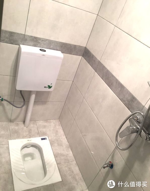 買不起別墅可以看看躍層，128㎡三室兩廳大躍層，堪稱空中別墅