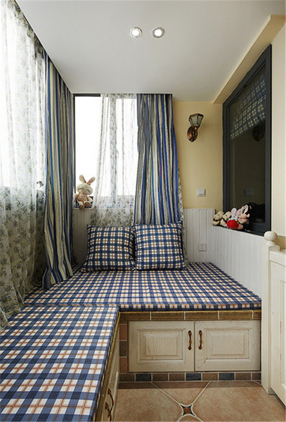 陽(yáng)臺(tái)榻榻米效果圖，陽(yáng)臺(tái)榻榻米布局