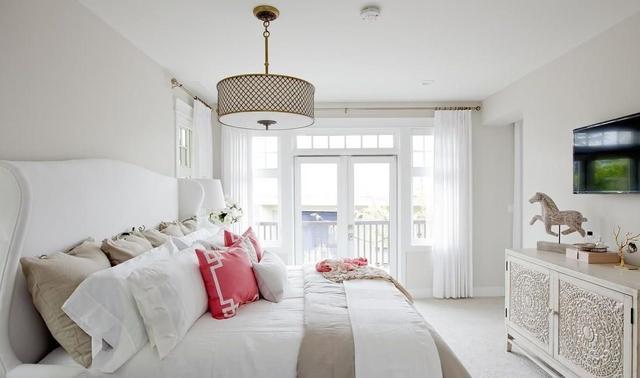 臥室?guī)ш柵_的20種美法，美不外露