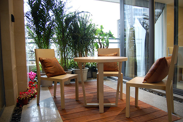 陽臺(tái)柜子裝修效果圖_現(xiàn)代簡約陽臺(tái)柜子裝修效果圖_洗衣機(jī)柜子陽臺(tái)裝修