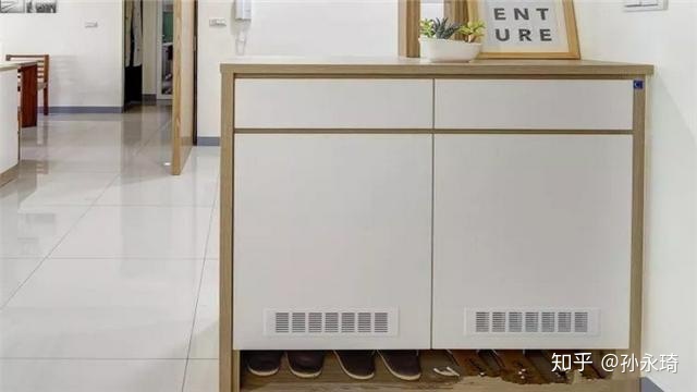 裝修師傅給玄關(guān)做了8處設(shè)計，朋友驚呼：怎么想到的，太實用了！