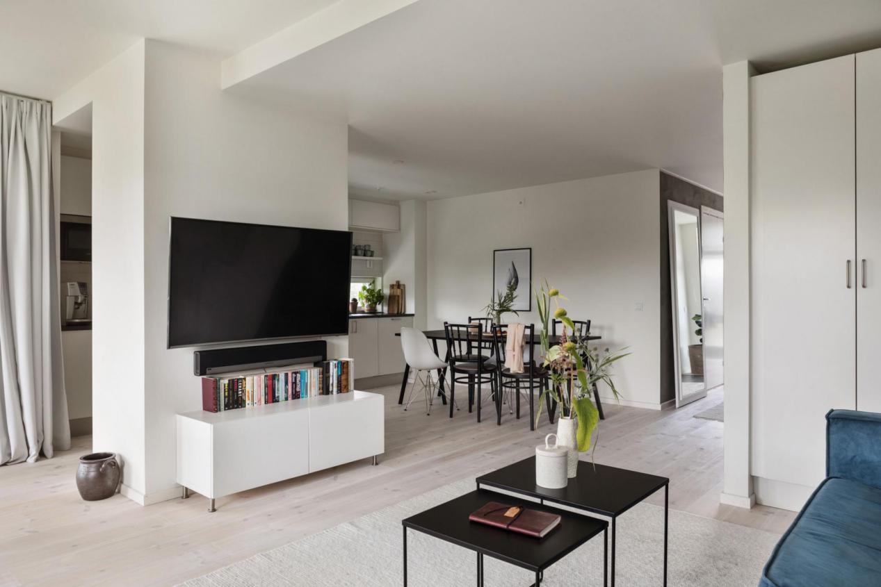 2022年這樣的裝修最吃香！餐廚一體特敞亮，只有80㎡誰信？