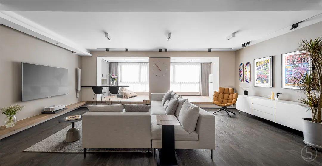 280㎡現(xiàn)代簡約，簡單樸素的空間，精致文藝的裝飾，滿屋輕松愜意