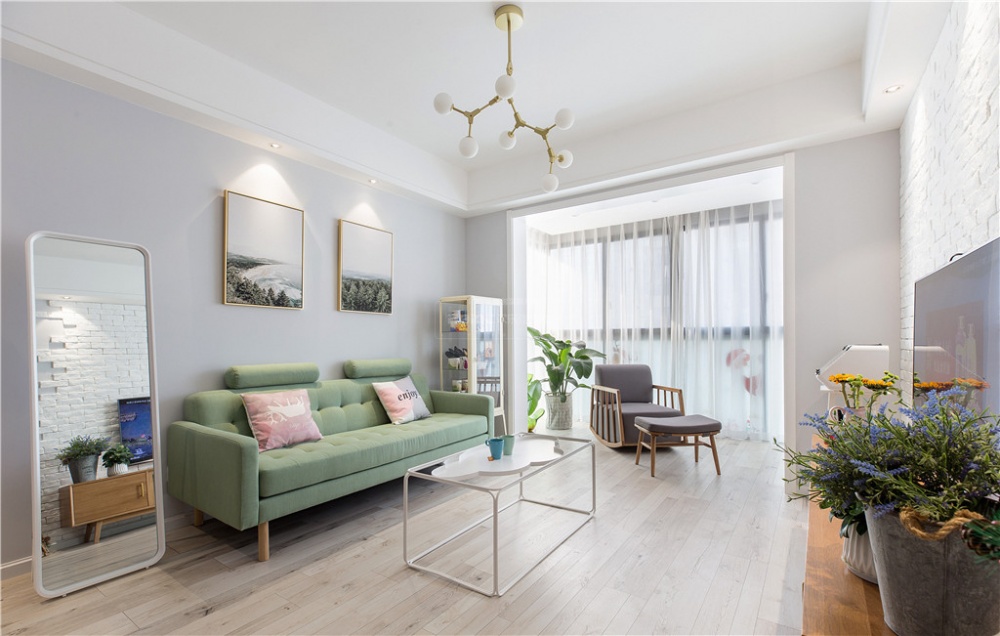 客廳窗簾裝修效果圖80平粉色時(shí)空，完爆你的少女心北歐極簡客廳設(shè)計(jì)圖片賞析