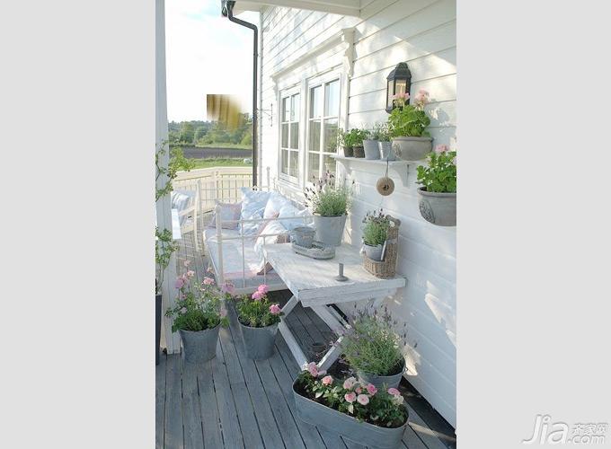 陽(yáng)臺(tái)裝修效果圖欣賞_簡(jiǎn)歐陽(yáng)臺(tái)裝修效果圖欣賞_生活陽(yáng)臺(tái)裝修效果圖欣賞