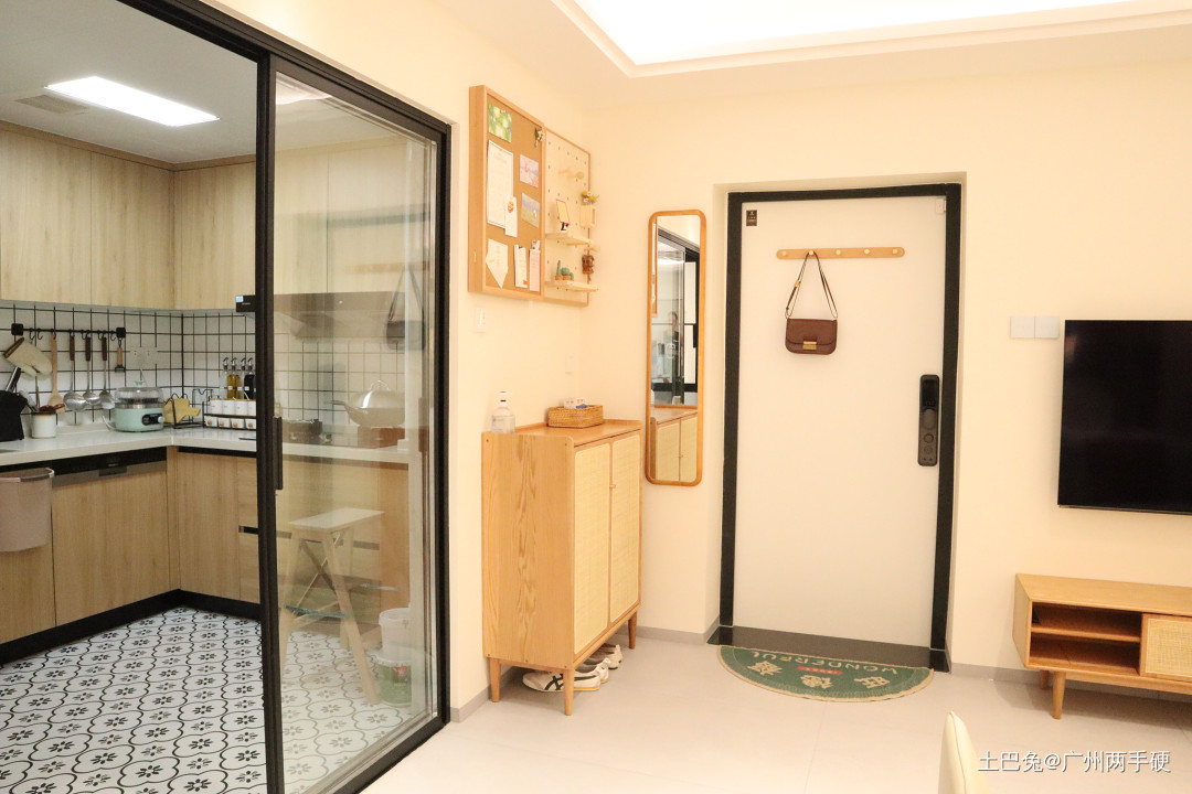 89平日式風(fēng)三居室，全屋木色家具