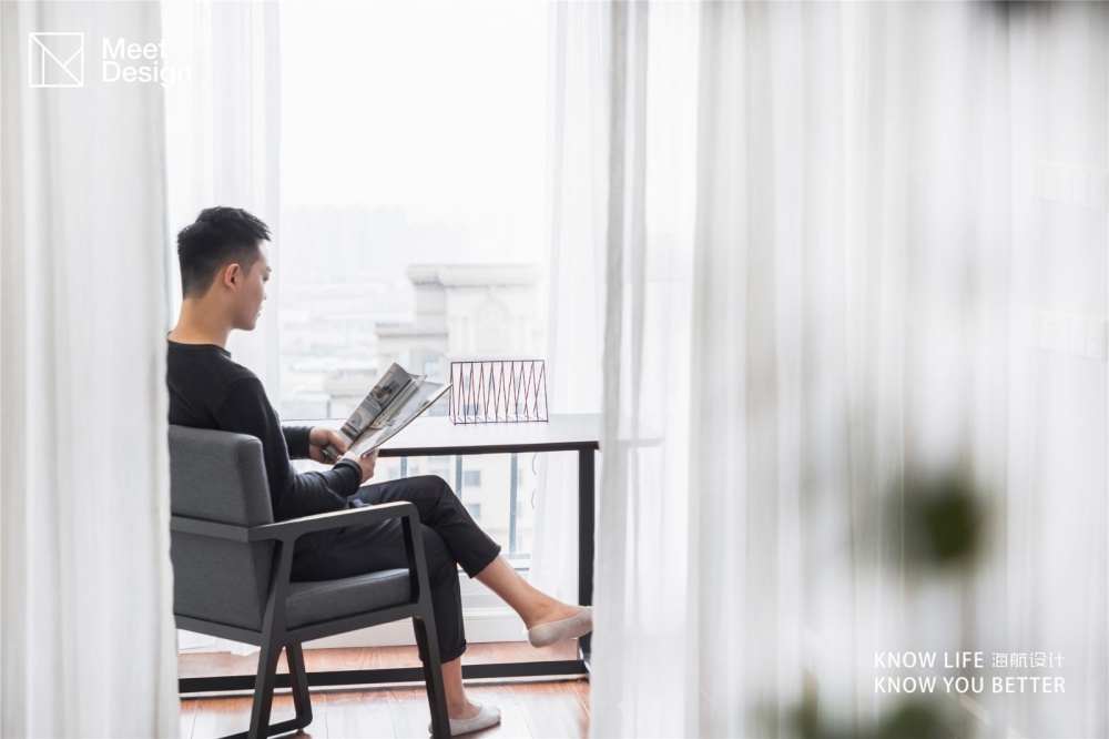 裝修效果圖以簡(jiǎn)馭繁，極致優(yōu)雅，三代人幸福美式田園設(shè)計(jì)圖片賞析