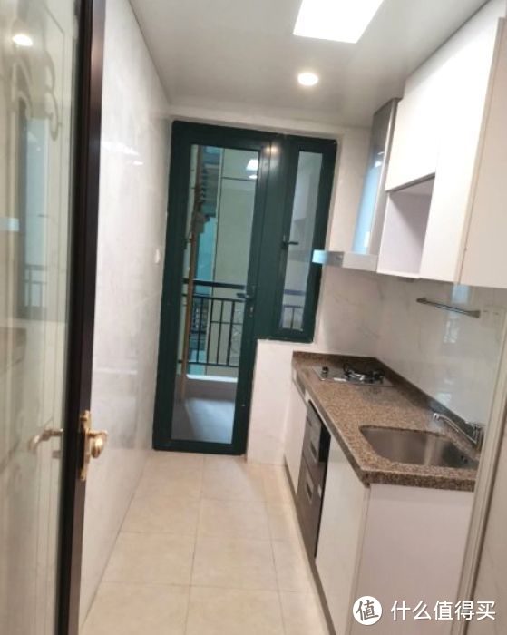 首付10萬(wàn)入手的單身公寓，51㎡一室一廳恒大精裝房，月供1200元