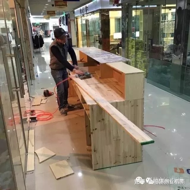 服裝淘寶店裝修素材_服裝店裝修_炒雞店門頭裝修店內圖