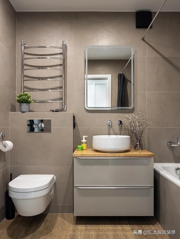 都是小戶型都是簡(jiǎn)裝，我家裝完像出租房，她家卻有氣質(zhì)多了，佩服