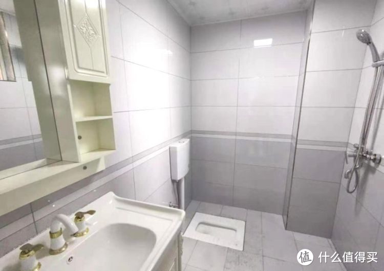 擠破頭買了這套100㎡小三房，送超大平臺花園，比房子大了一倍