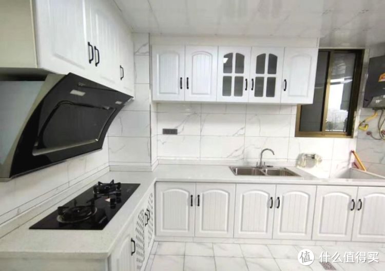 擠破頭買了這套100㎡小三房，送超大平臺花園，比房子大了一倍